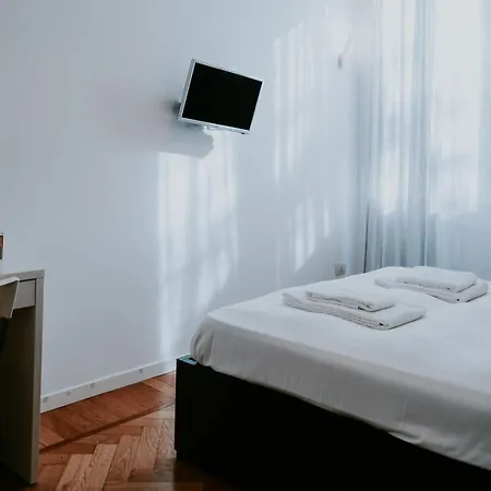 Superstudio 2 Bedrooms Heart Of Mailand