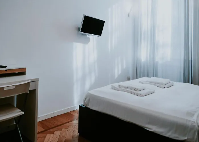 Superstudio 2 Bedrooms Heart Of ميلان